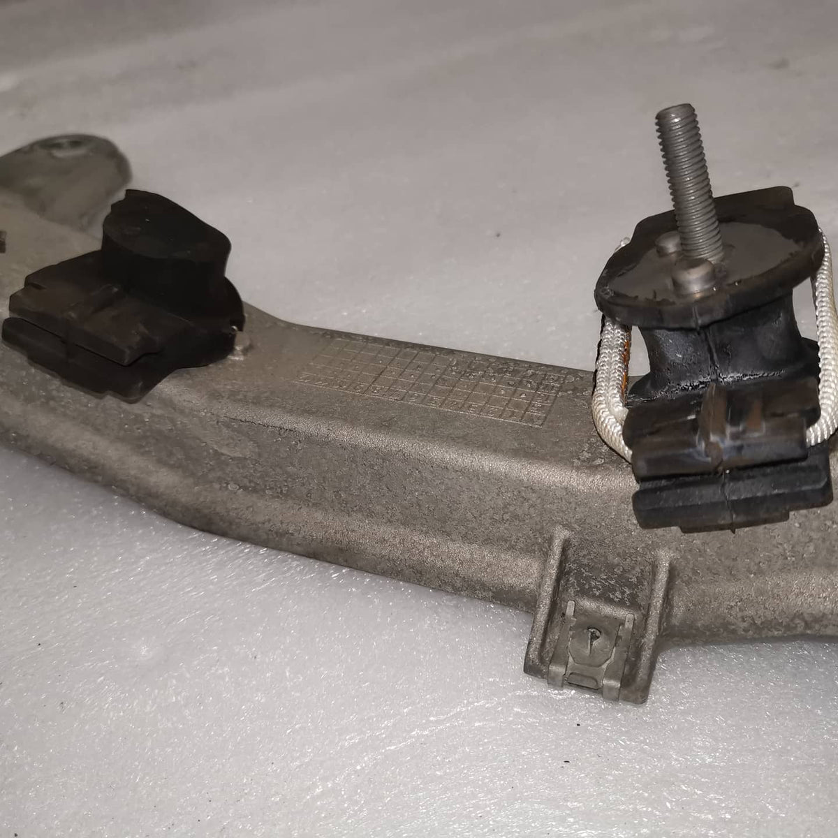 Silverproject - Girkassefeste i polyuretan - BMW F20/F22/F3x/G29